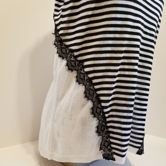 Democracy Black and white tank Medium - Picture 4 of 11